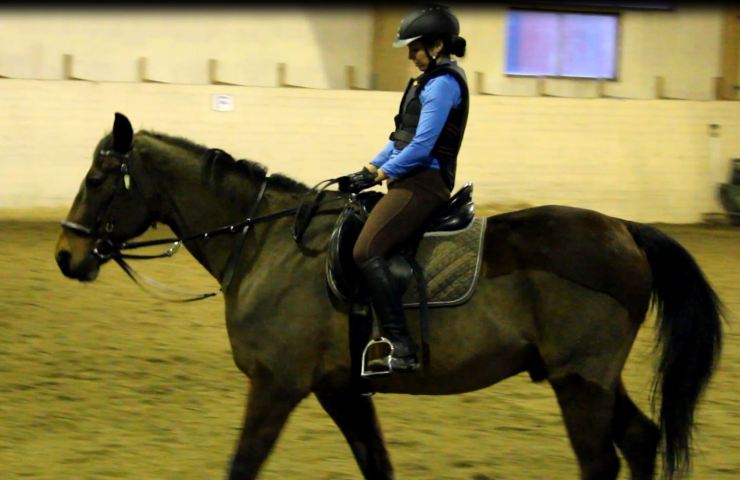 försöker rätta till